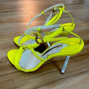 Rare Sophia Webster ‘KILLER’ stilettos - Sz 38.5 - Fluoro Yellow Leather